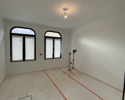 Eisenhowerlei in Borgerhout: prachtig ruim, lichtrijk appartement op de gelijkvloers