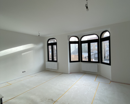 Eisenhowerlei in Borgerhout: prachtig ruim, lichtrijk appartement op de eerste verdieping