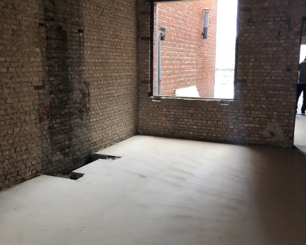 Eisenhowerlei in Borgerhout: prachtig ruim, lichtrijk appartement op de tweede verdieping