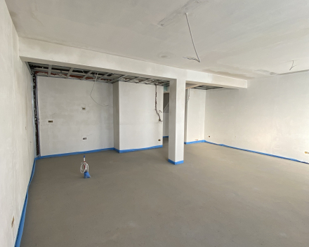 De Valk in Mortsel: ruim en lichtrijk gelijkvloers appartement mét tuin in een rustige buurt!