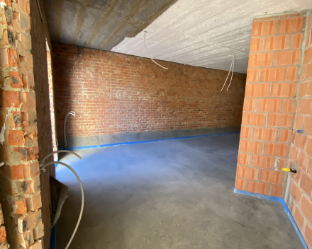 De Valk in Mortsel: ruim en lichtrijk gelijkvloers appartement mét tuin in een rustige buurt!