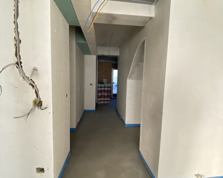 De Valk in Mortsel: ruim en lichtrijk gelijkvloers appartement mét tuin in een rustige buurt!